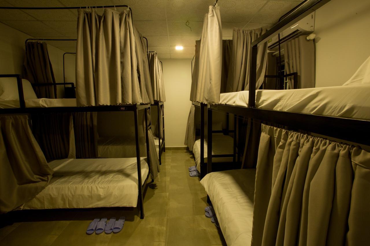 Shark Homestay Хюэ Экстерьер фото